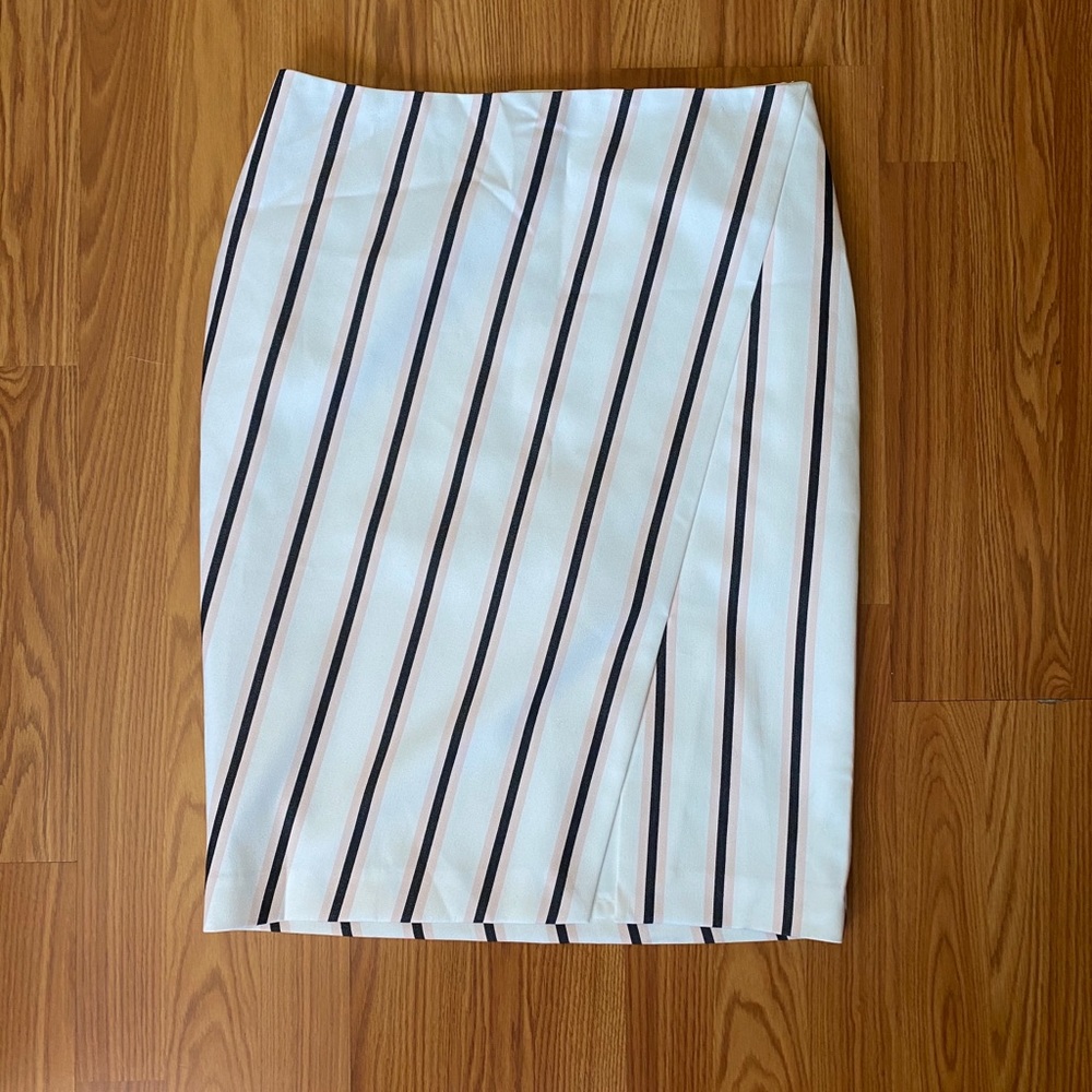 White House Black Market White Pencil Skirt with Black Stripes